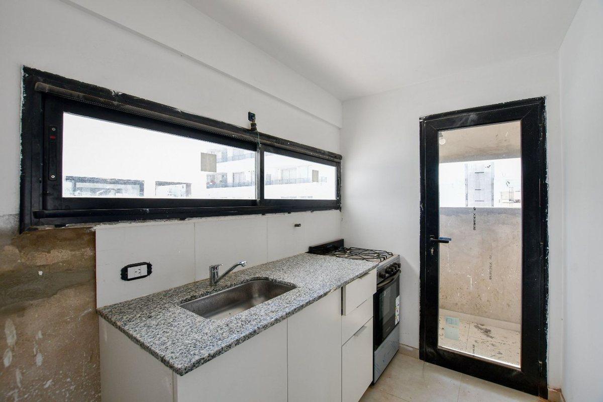 Foto de MONOAMBIENTE EN VENTA LA PLATA CON BALCON, imagen 4