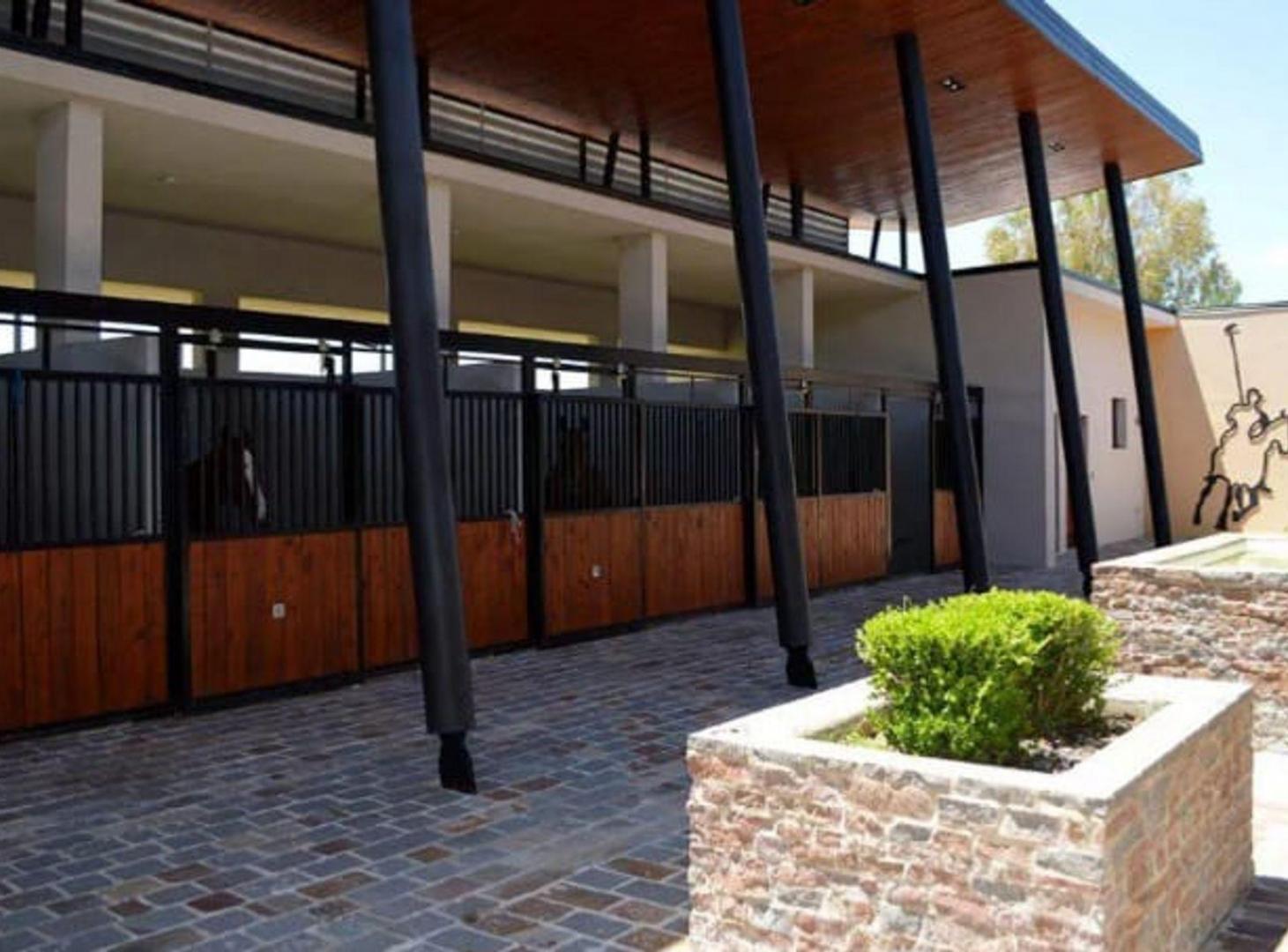 Foto de LOTE EN VENTA AREA 60 LA VICTORIA, imagen 4