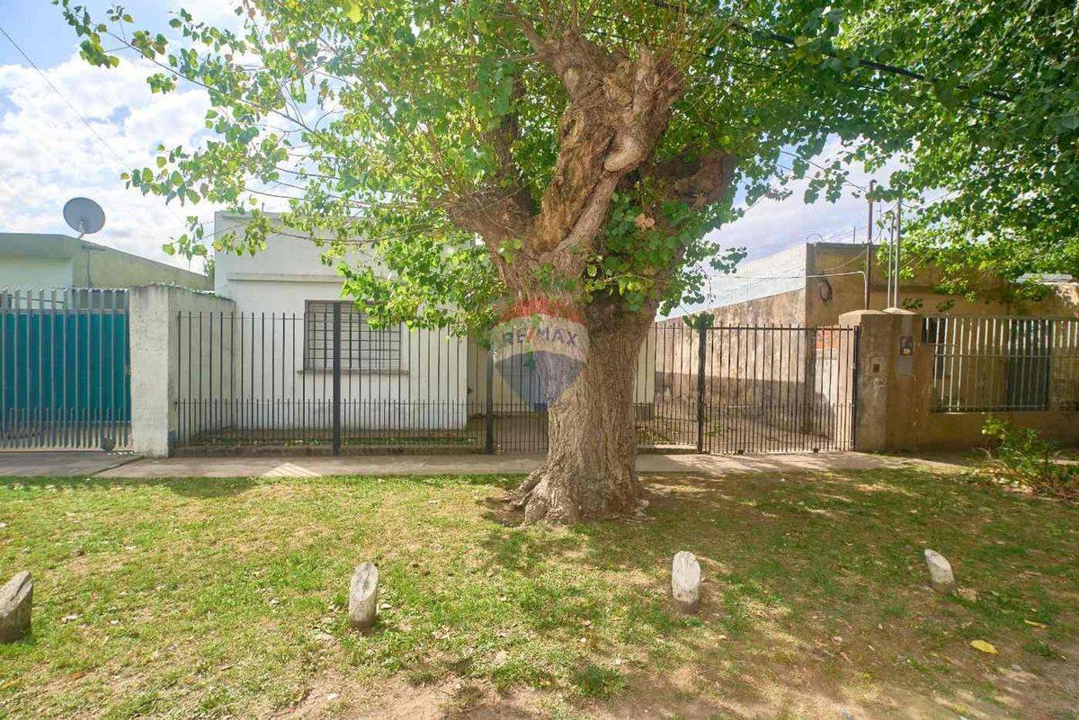 Foto de CASA EN VENTA FLORENCIO VARELA APTO CREDITO, imagen 3