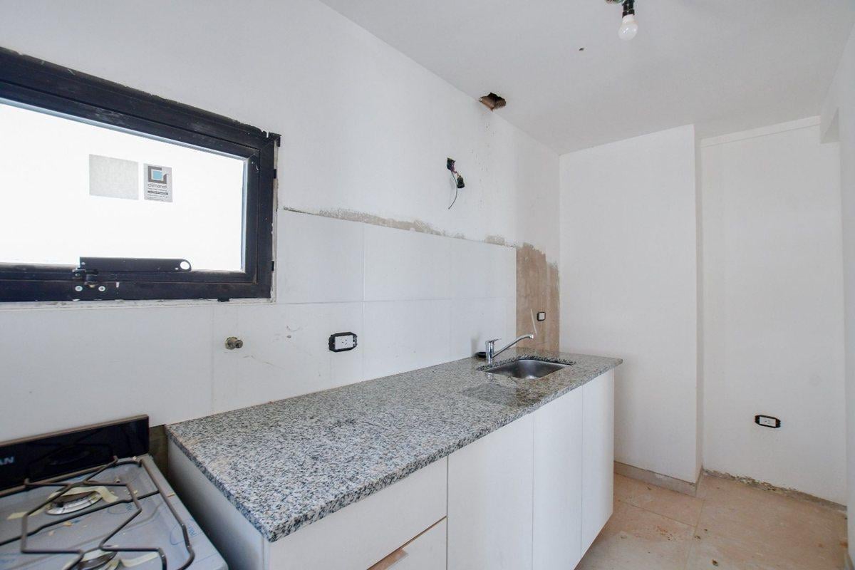 Foto de DEPARTAMENTO EN VENTA LA PLATA 1 DORMITORIO, imagen 3
