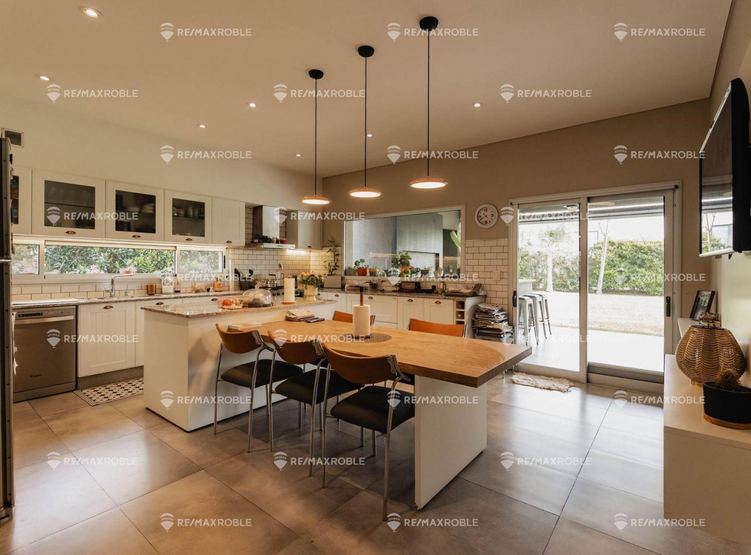 Foto de CASA EN VENTA EN BARRIO VISTAS PUERTOS 5 AMBIENTES, imagen 2