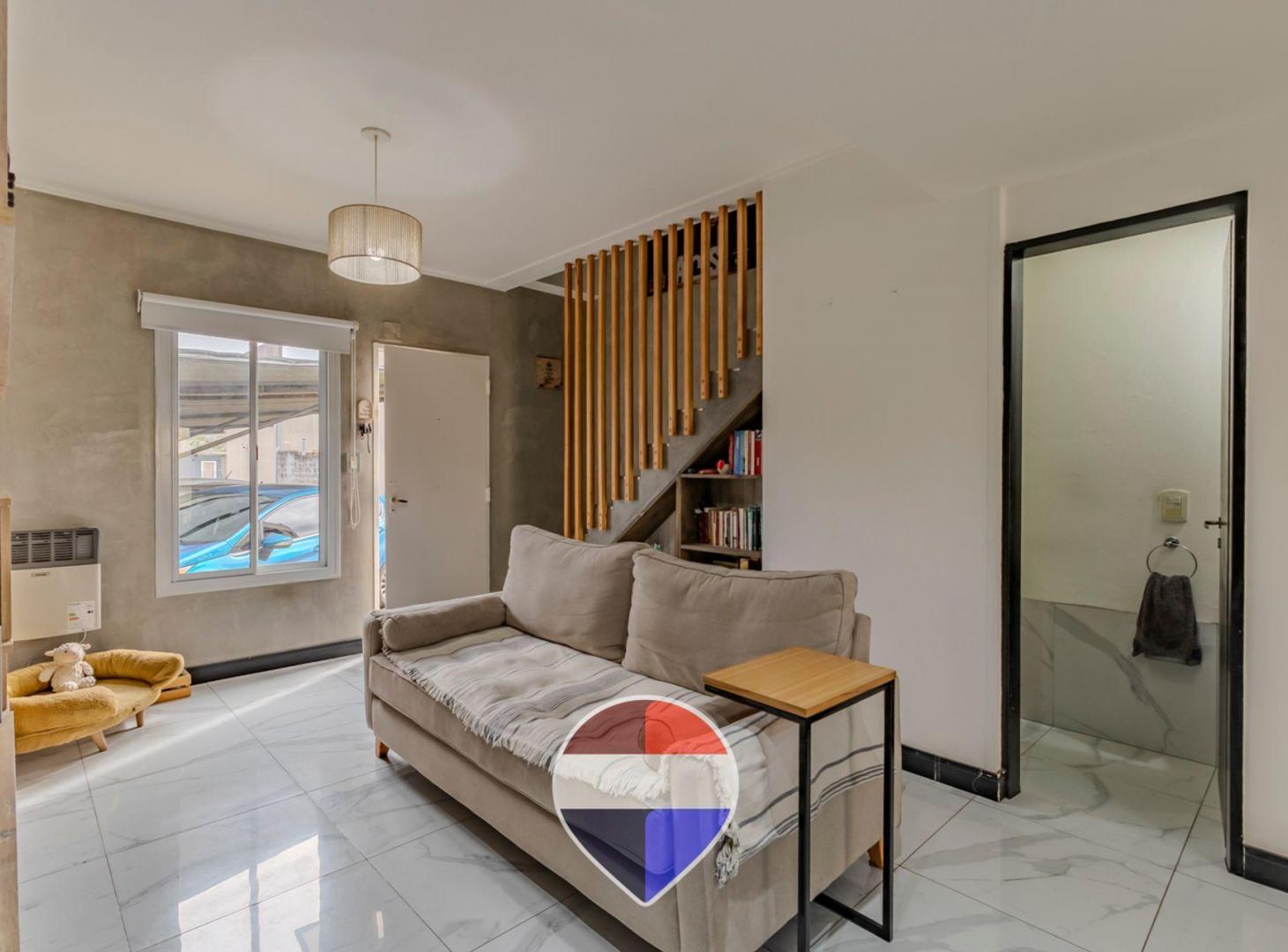 Foto de DUPLEX EN VENTA LOS HORNOS APTO BANCO, imagen 3