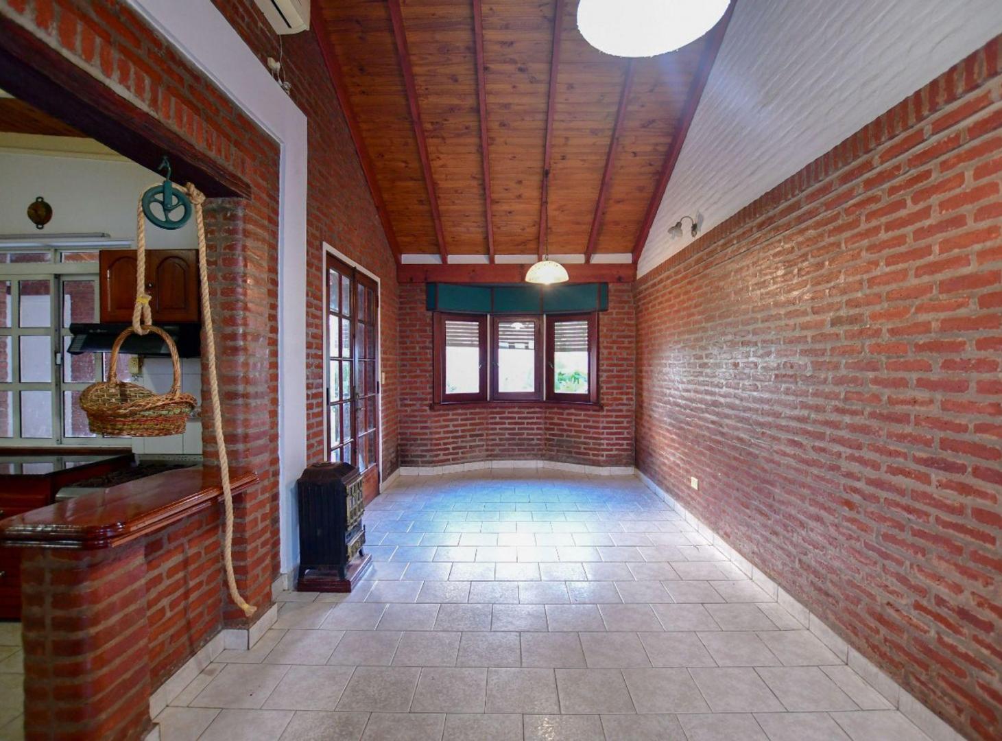 Foto de CASA EN VENTA LA PLATA 3 DORMITORIOS ESCRITORIO, imagen 5