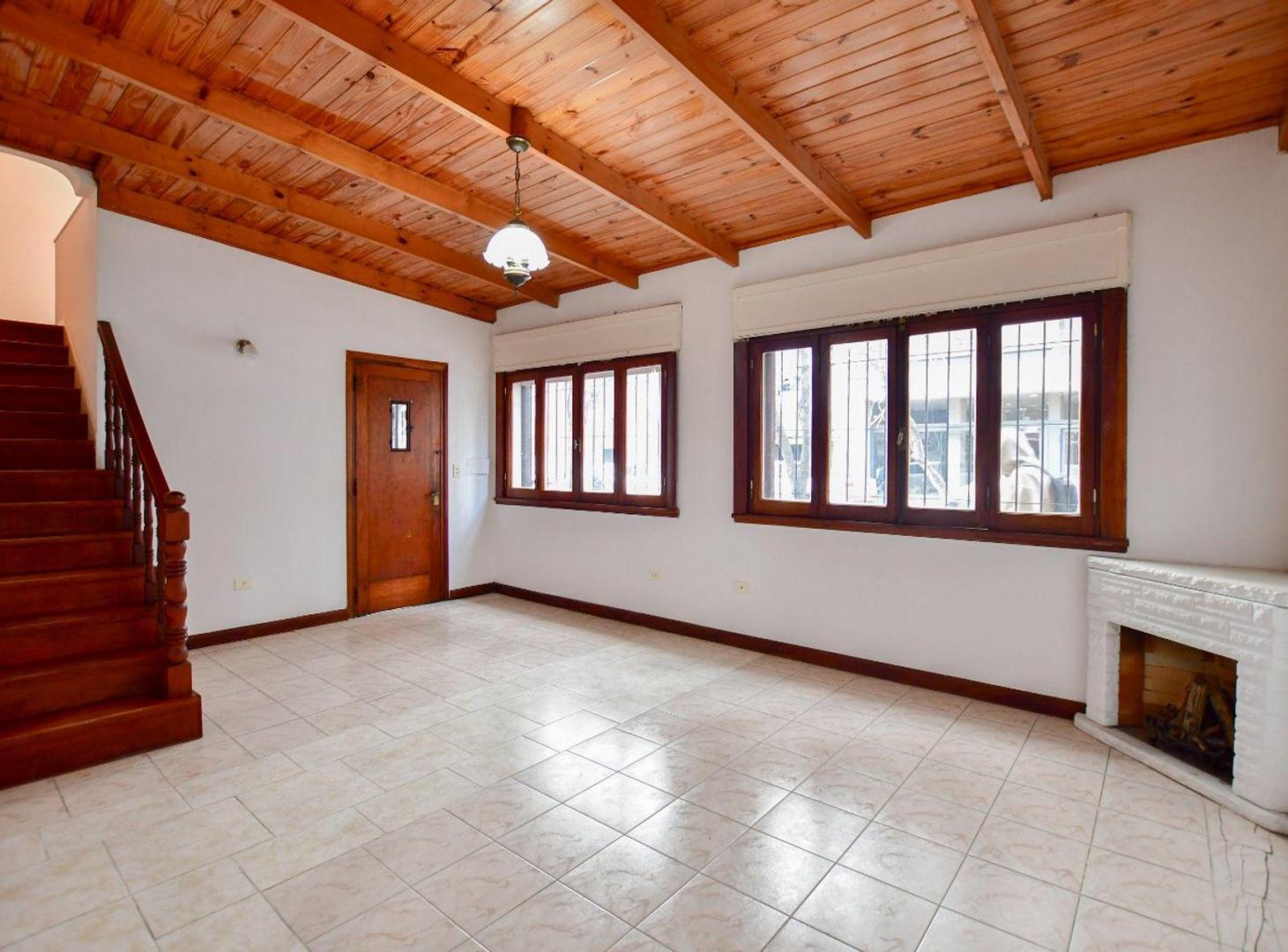 Foto de CASA EN VENTA LA PLATA 3 DORMITORIOS ESCRITORIO, imagen 1