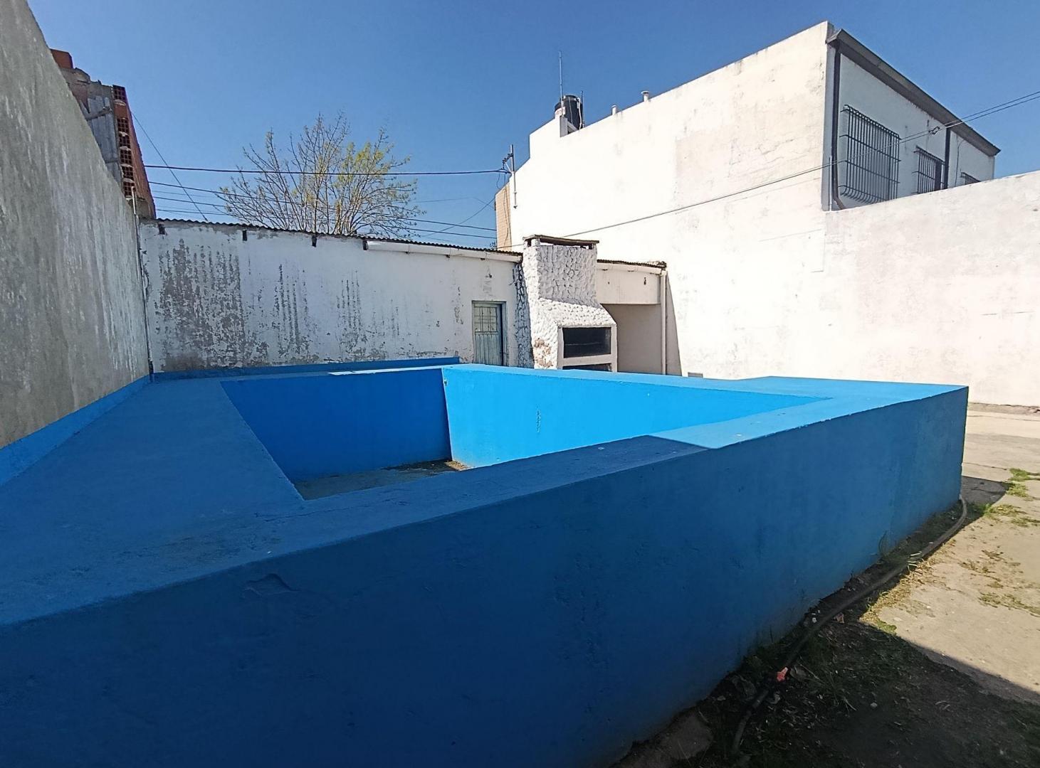 Foto de CASA EN VENTA BERISSO APTA BANCO CON LOCAL, imagen 3