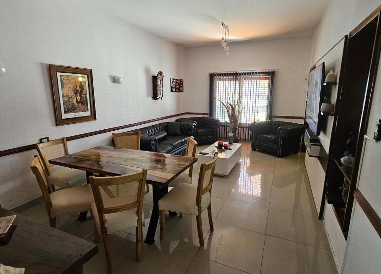 Foto de CASA EN VENTA AVELLANEDA 6 AMBIENTES, imagen 3