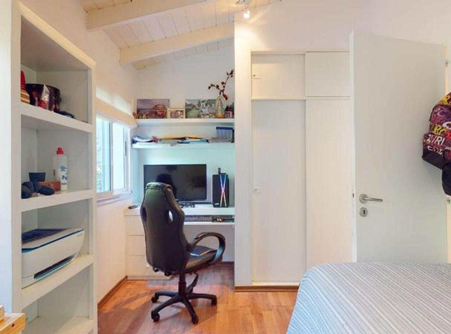 Foto de CASA EN VENTA GONNET 3 DORMITORIOS ENTRE CAMINOS, imagen 5