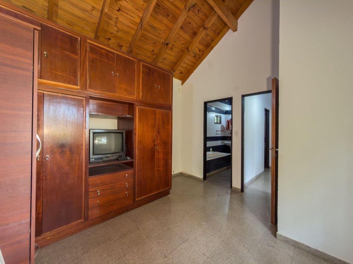 Foto de Casa en venta, Sicardi. 3 dormitorios y parque, imagen 3