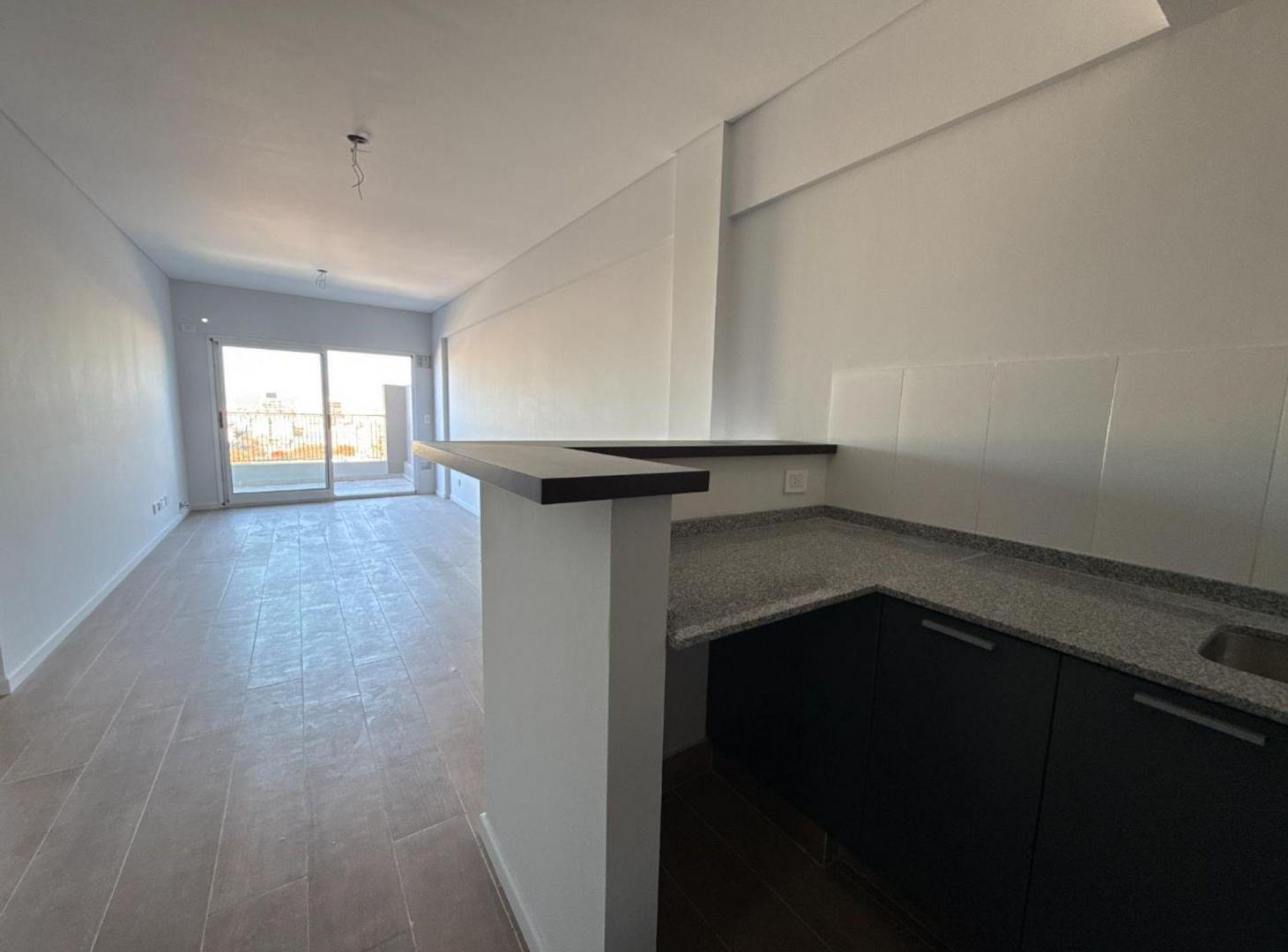 Foto de DEPARTAMENTO 3 AMBIENTES EN VENTA SAN CRISTOBAL, imagen 1