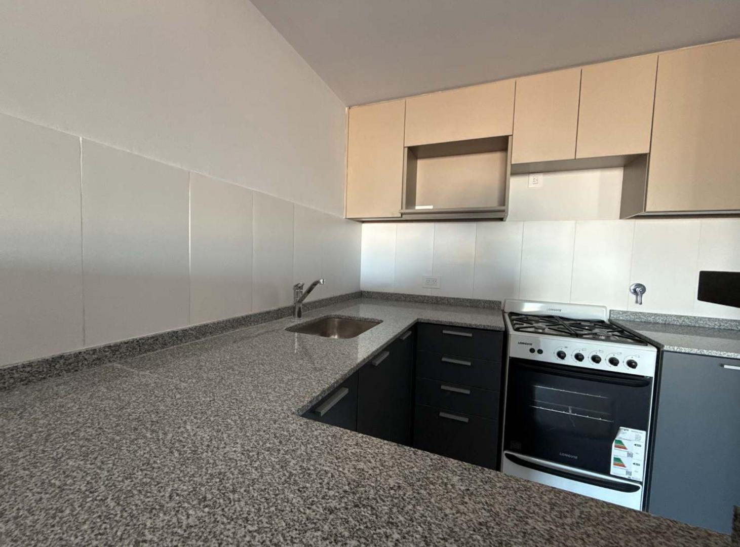 Foto de DEPARTAMENTO 3 AMBIENTES EN VENTA SAN CRISTOBAL, imagen 3