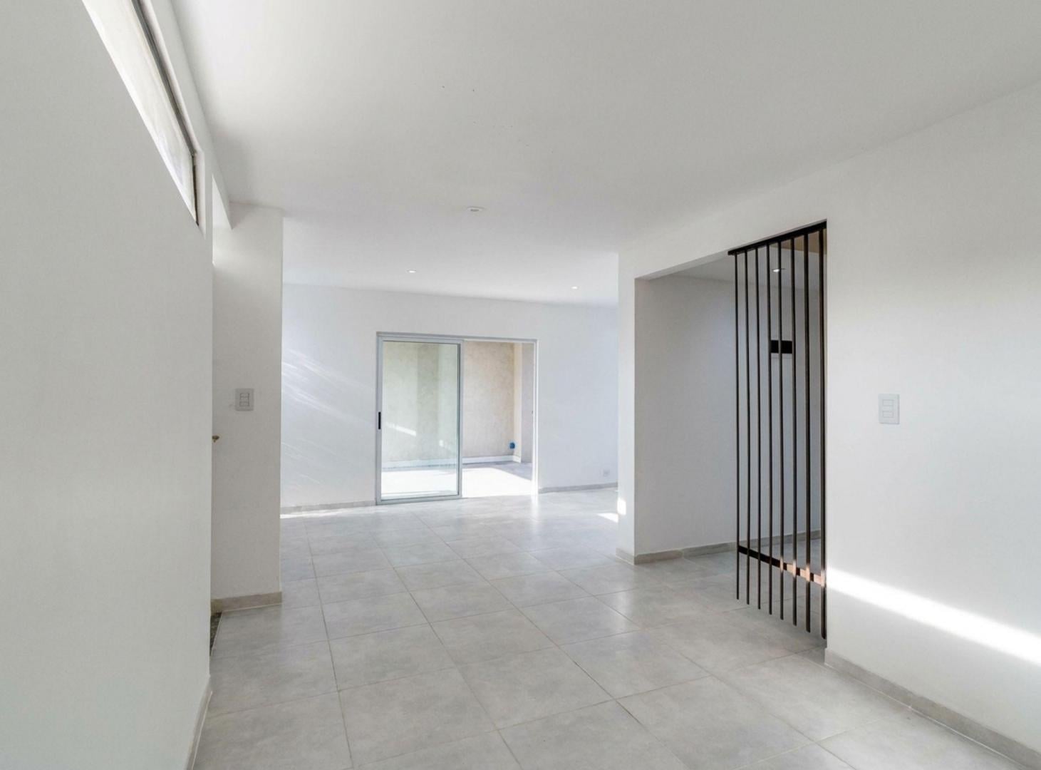Foto de Dúplex venta, City bell. 3 dormitorios. A estrenar, imagen 2