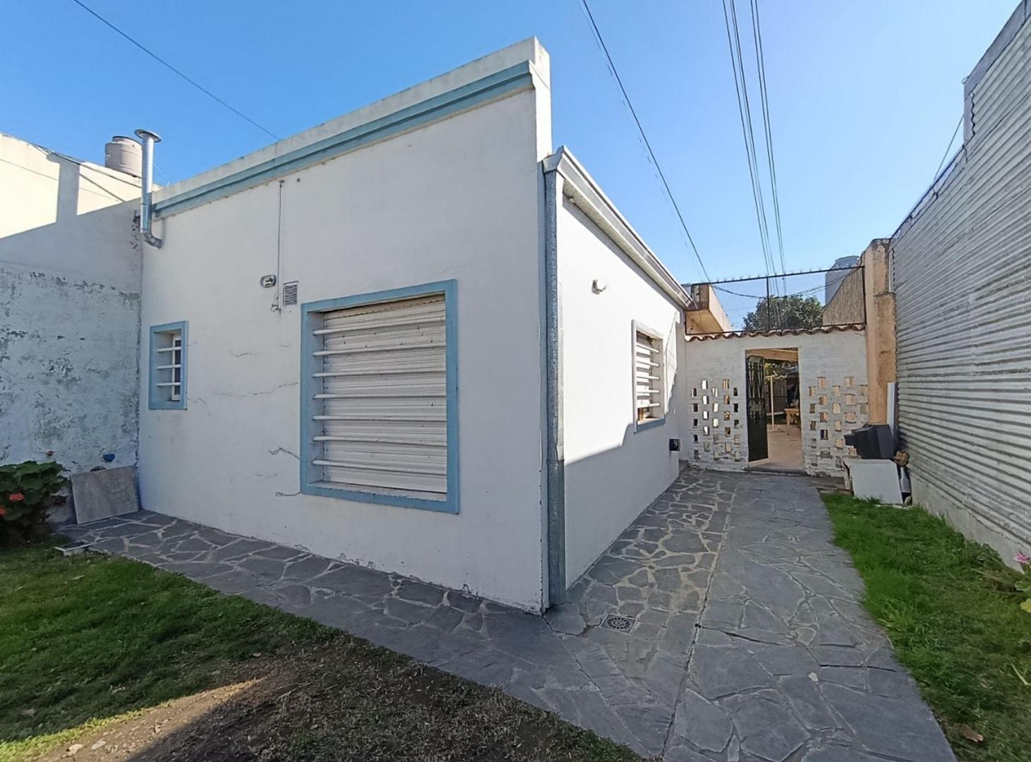 Foto de CASA EN VENTA BERISSO 2 DORMITORIOS + DEPARTAMENTO, imagen 1