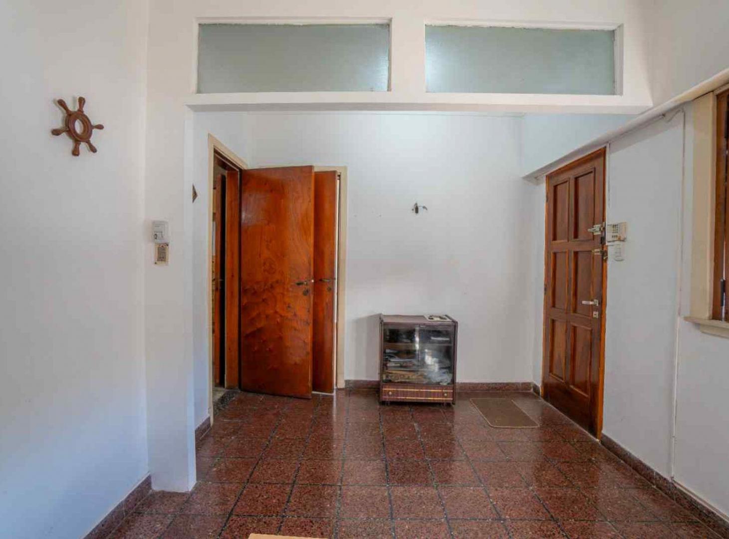 Foto de CASA EN VENTA RINGUELET 3 DORMITORIOS COCHERA, imagen 5