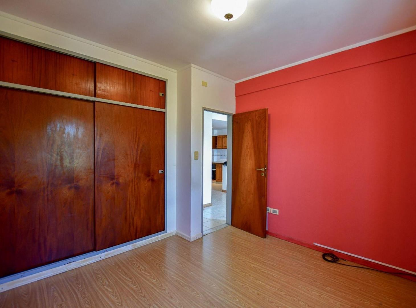Foto de DEPARTAMENTO EN VENTA EN LA PLATA CON COCHERA, imagen 3