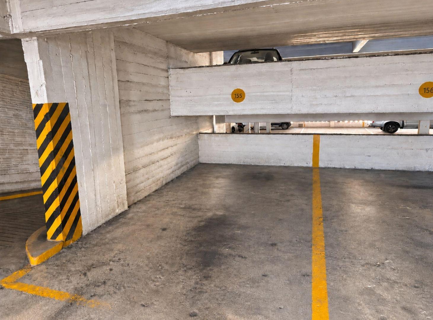 Foto de COCHERA CUBIERTA EN VENTA 13 M2 - LA PLATA, imagen 2