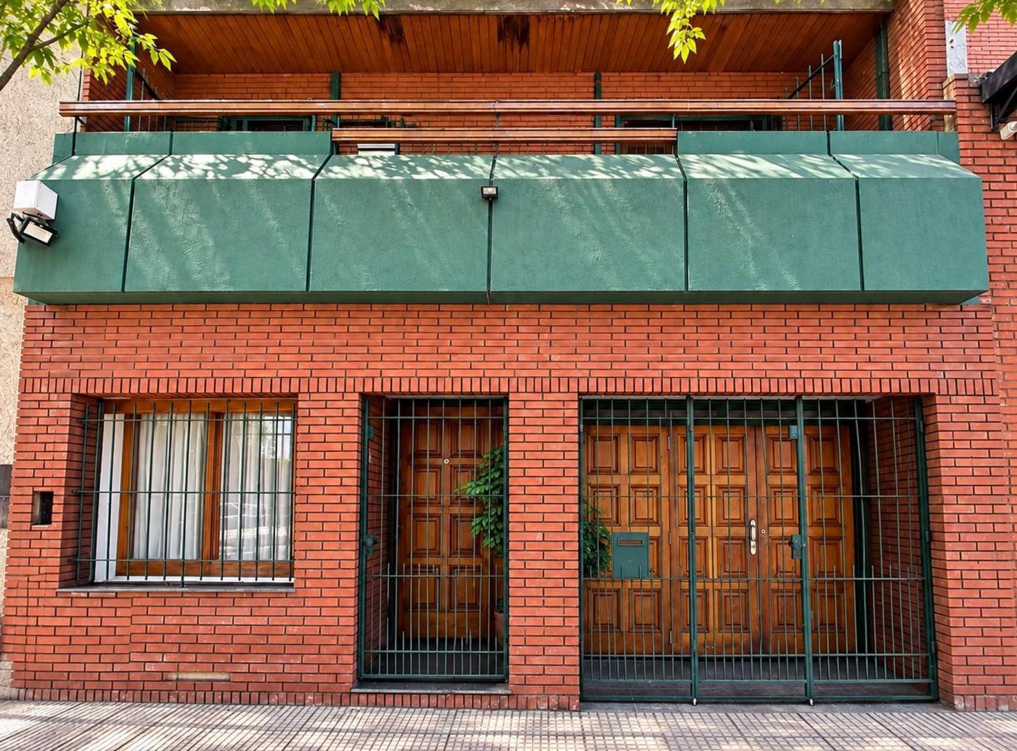 Foto de CASA EN VENTA ALMAGRO DUPLEX 4 AMBIENTES, imagen 1