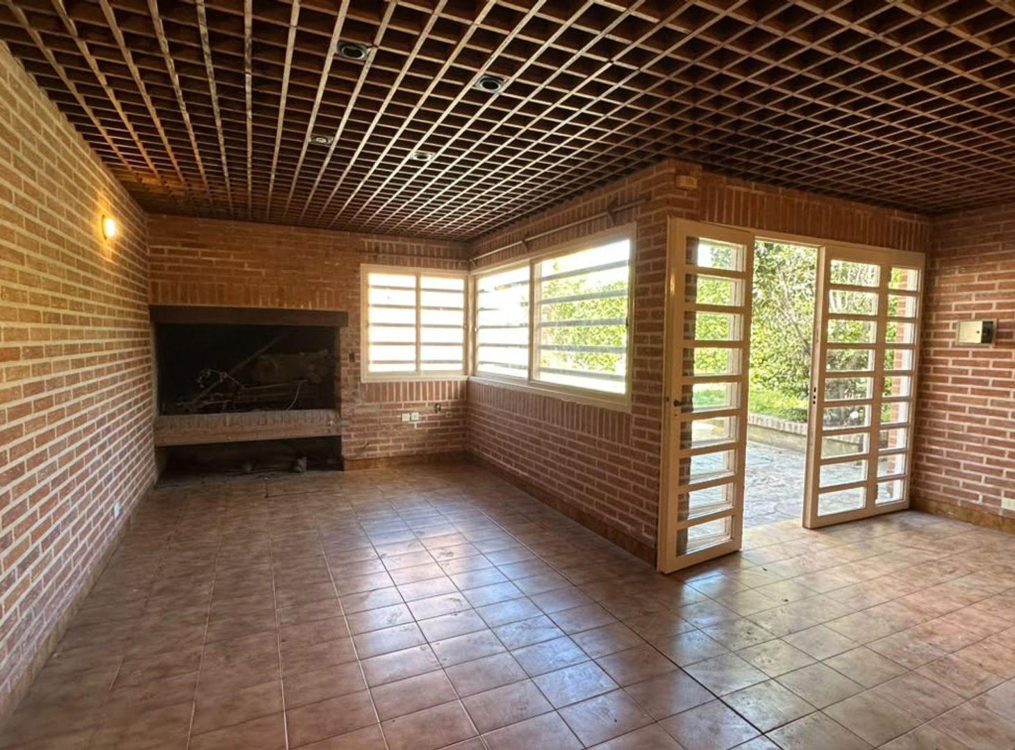 Foto de CASA ALQUILER LA PLATA 3 DORMITORIOS PILETA, imagen 2