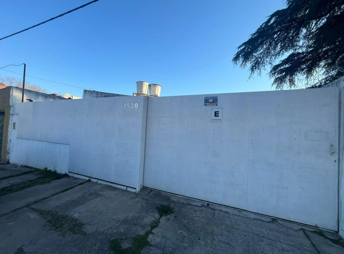 Foto de GALPON EN VENTA RINGUELET - LA PLATA, imagen 2