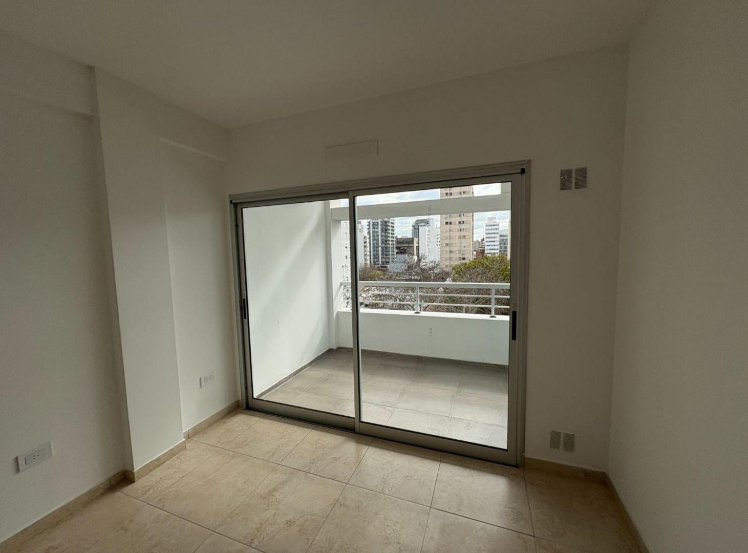 Foto de DEPARTAMENTO EN VENTA LA PLATA 1 DORMITORIO, imagen 4