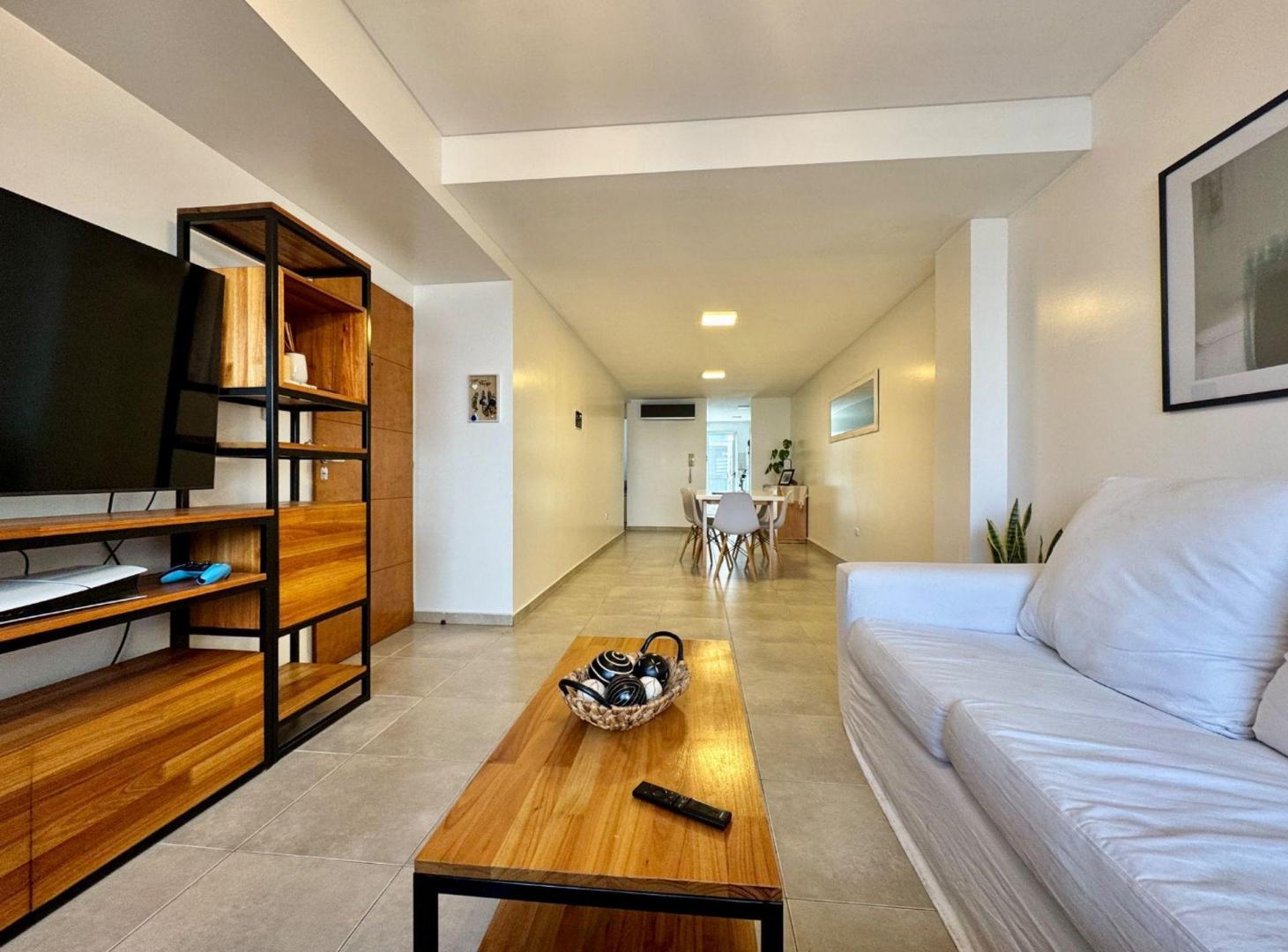 Foto de Departamento Venta La Plata 2 dormitorios cocheras, imagen 1
