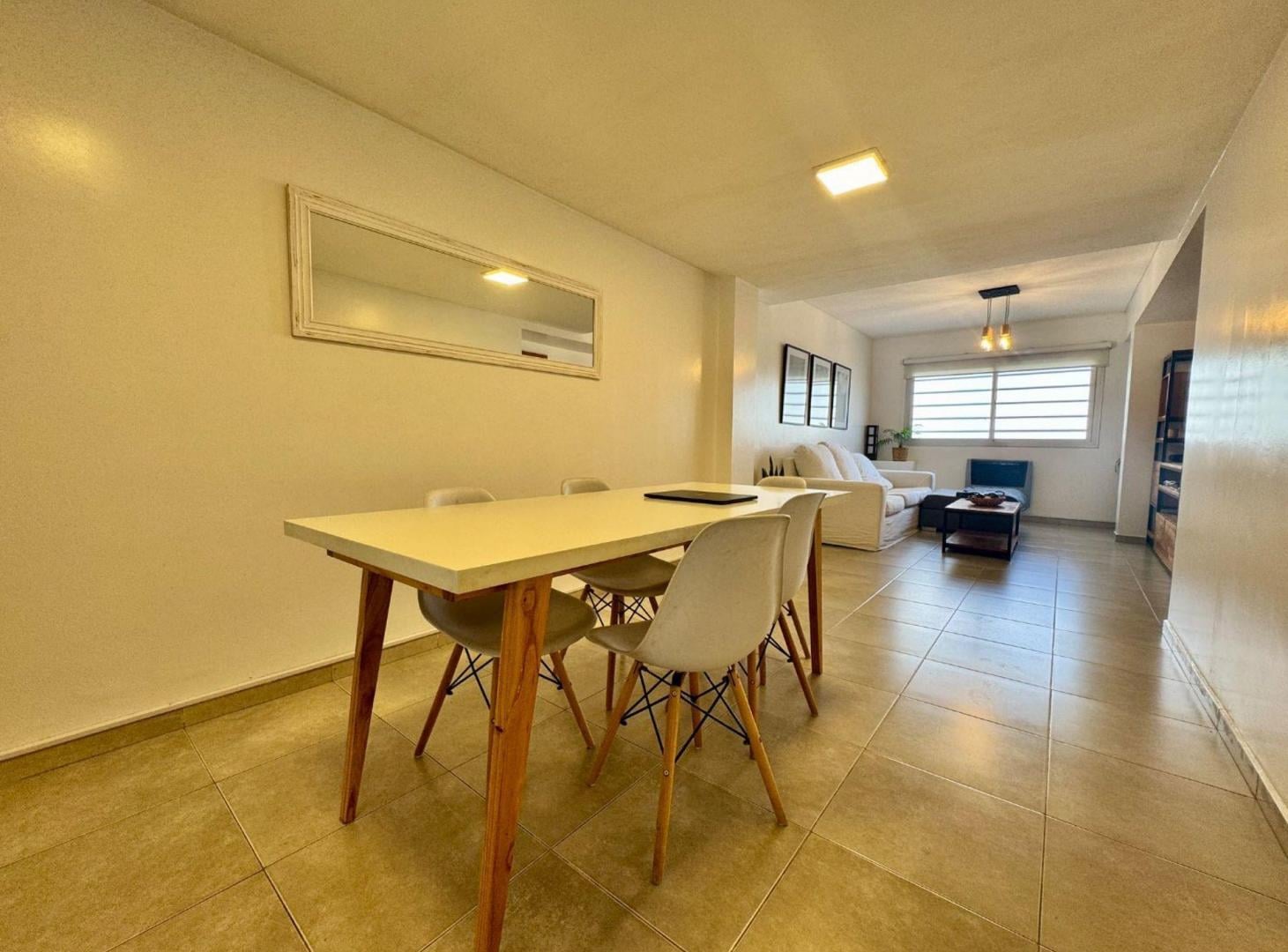 Foto de Departamento Venta La Plata 2 dormitorios cocheras, imagen 3