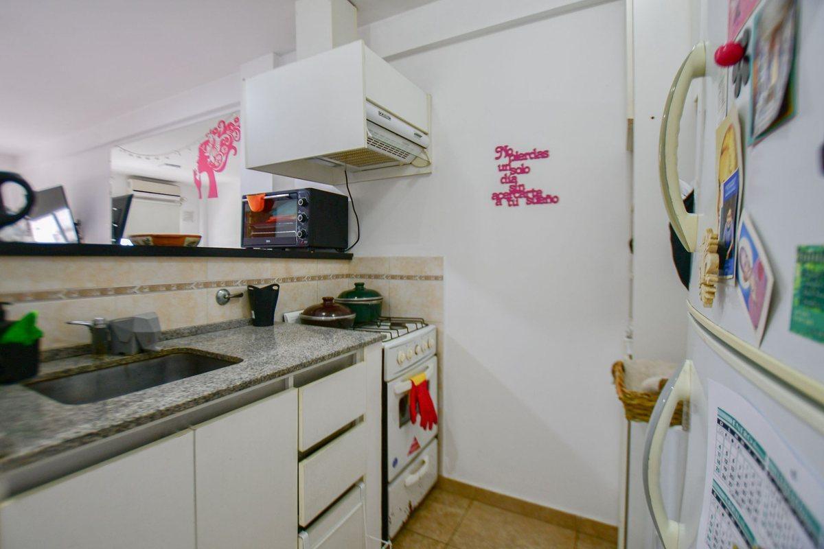 Foto de DEPARTAMENTO VENTA LA PLATA 1 DORMITORIO COCHERA, imagen 3