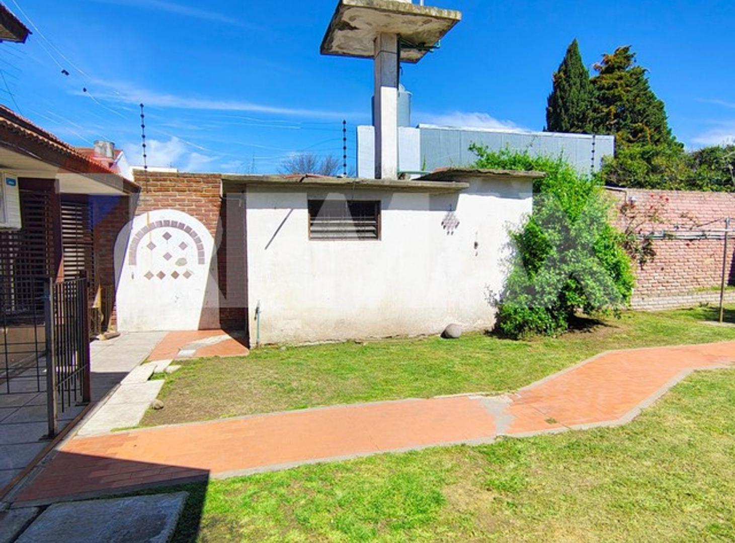 Foto de CASA EN VENTA QUILMES APTA CREDITO, imagen 2