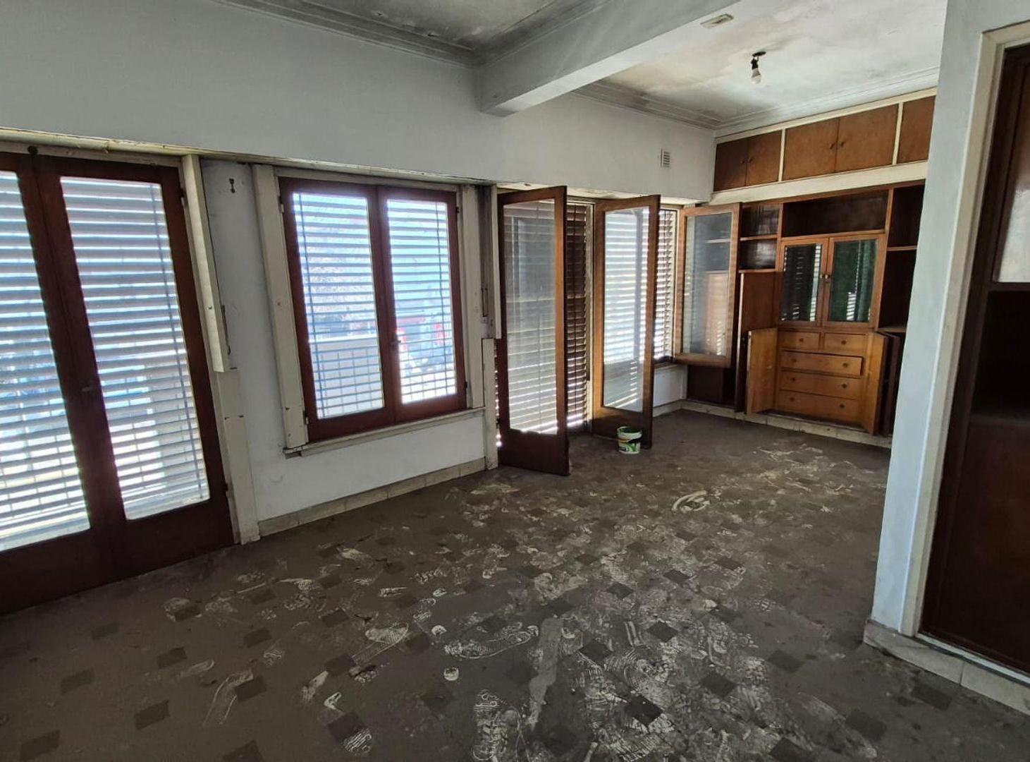 Foto de LOCAL Y DEPARTAMENTO EN VENTA LA PLATA A RECICLAR, imagen 3