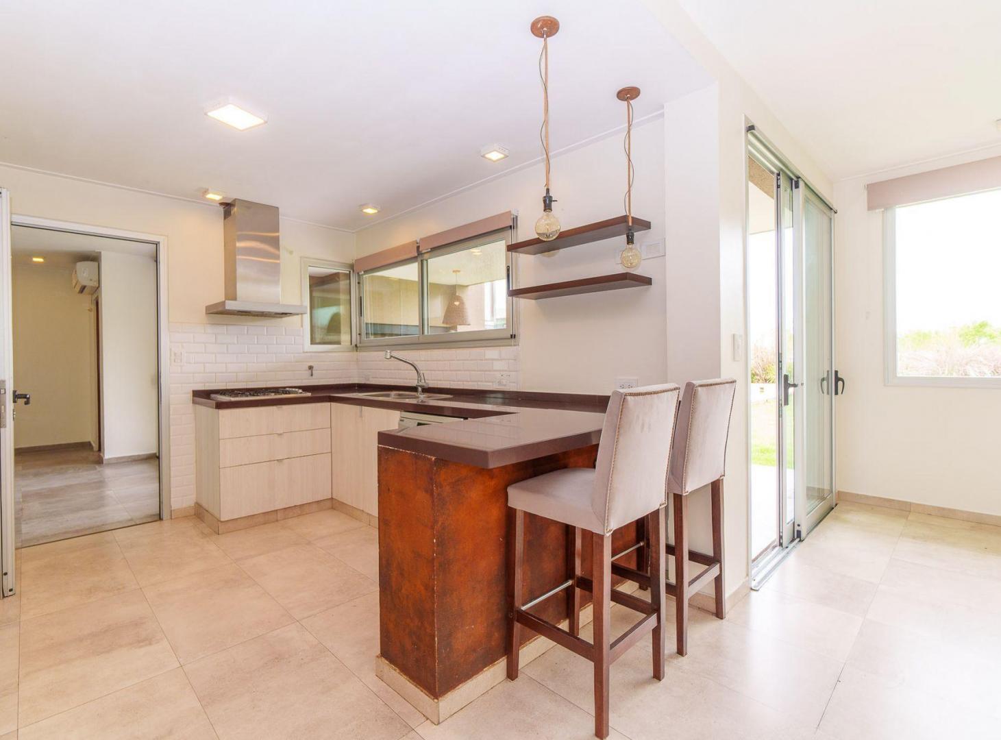 Foto de CASA EN ALQUILER GRAND BELL 4 DORMITORIOS, imagen 2