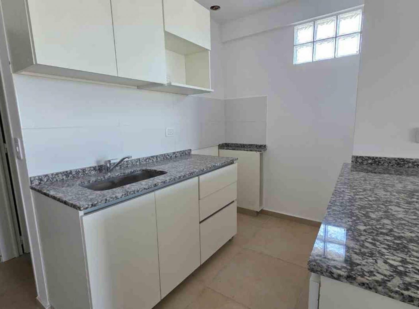 Foto de DEPARTAMENTO EN VENTA VILLA DEL PARQUE 1 AMBIENTE, imagen 1