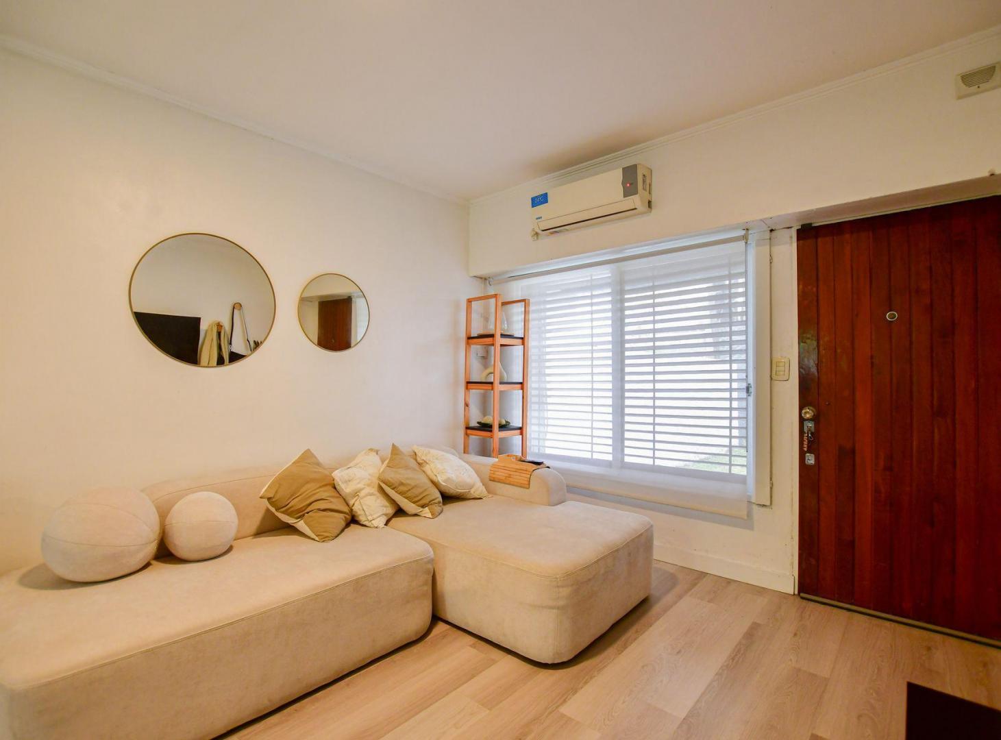 Foto de CASA VENTA RINGUELET 4 DORMITORIOS C/ PARQUE, imagen 3