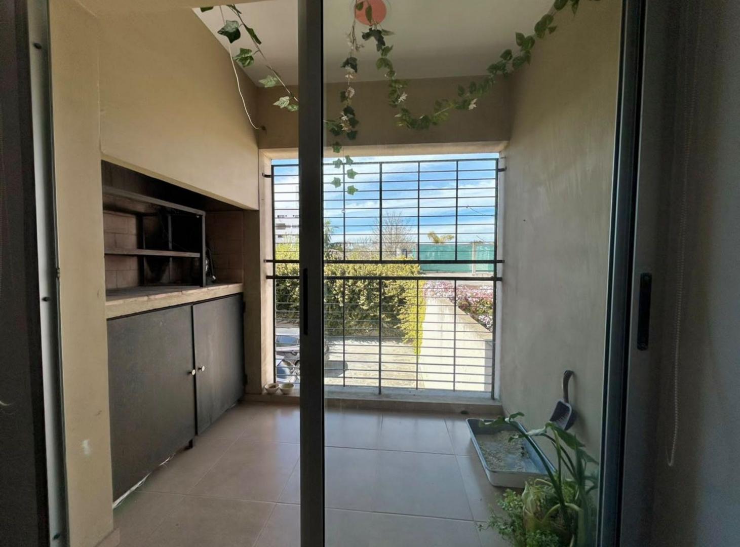 Foto de DEPARTAMENTO VENTA LA PLATA 2 DORMITORIOS GARAGE, imagen 3