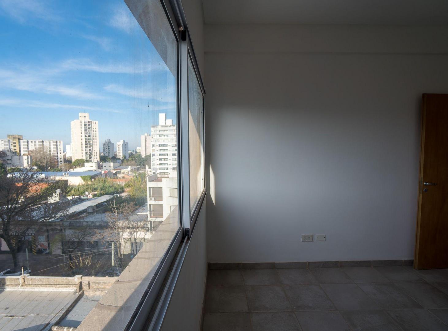 Foto de DEPARTAMENTO EN VENTA LA PLATA 1 DORMITORIO, imagen 2