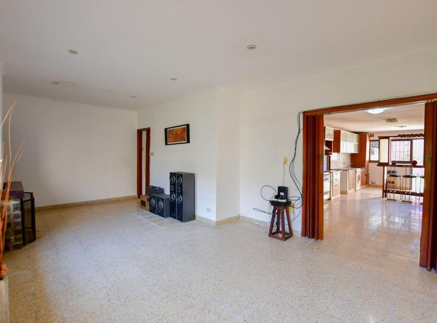 Foto de CASA EN VENTA LA PLATA 3 DORMITORIOS PILETA, imagen 4