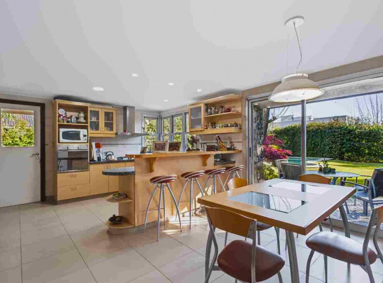 Foto de Casa venta Fincas Iraola I 5 ambientes APTA BANCO, imagen 4