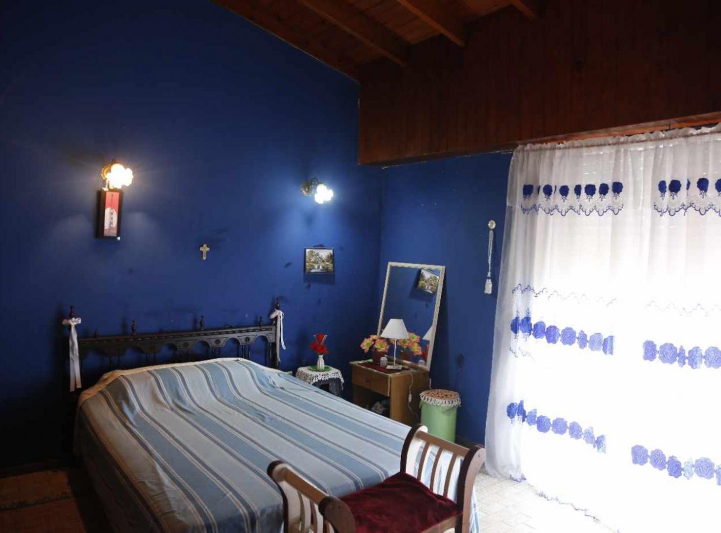 Foto de CASA EN VENTA ARTURO SEGUI 4 DORMITORIOS PATIO, imagen 5