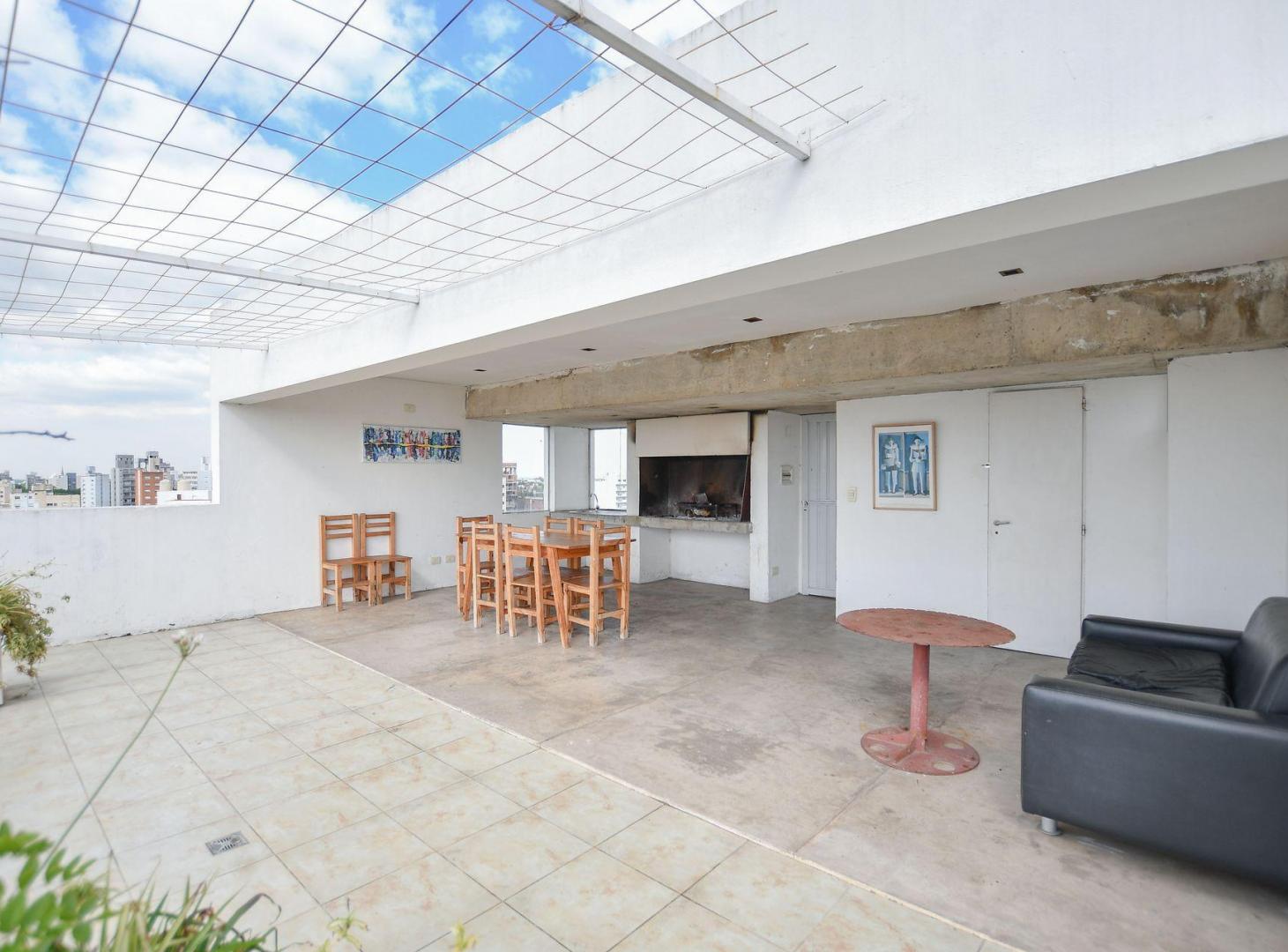 Foto de DEPARTAMENTO VENTA LA PLATA 2 DORMITORIOS COCHERA, imagen 4