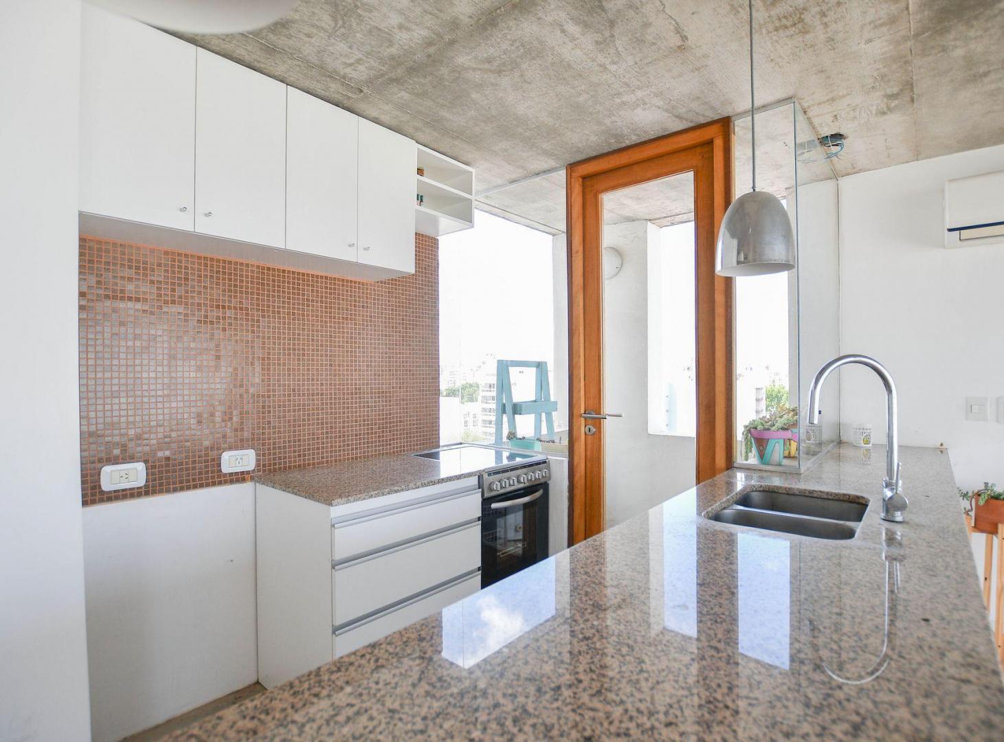 Foto de DEPARTAMENTO VENTA LA PLATA 2 DORMITORIOS COCHERA, imagen 1