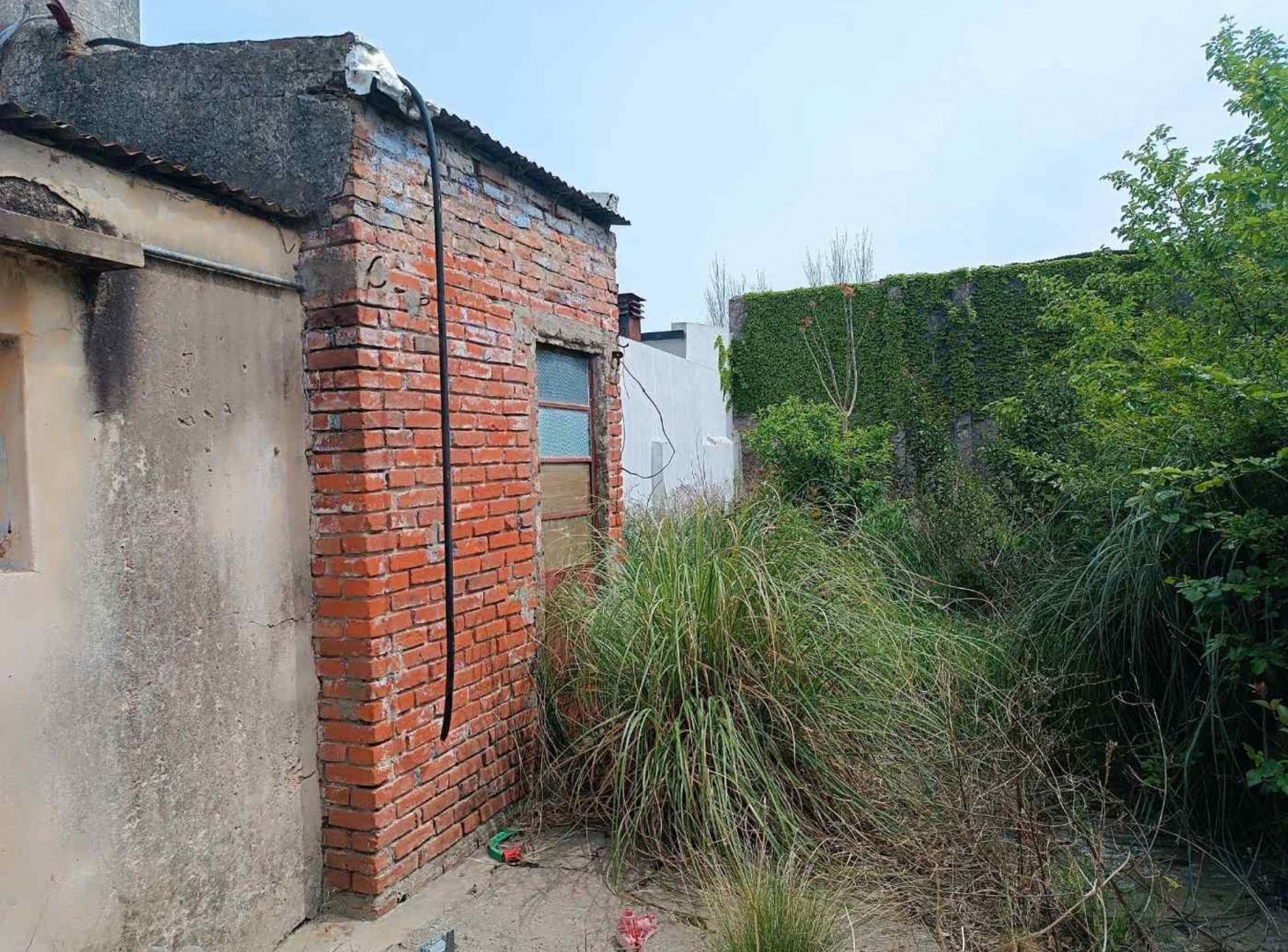Foto de CASA EN VENTA LA PLATA A REFACCIONAR, imagen 4