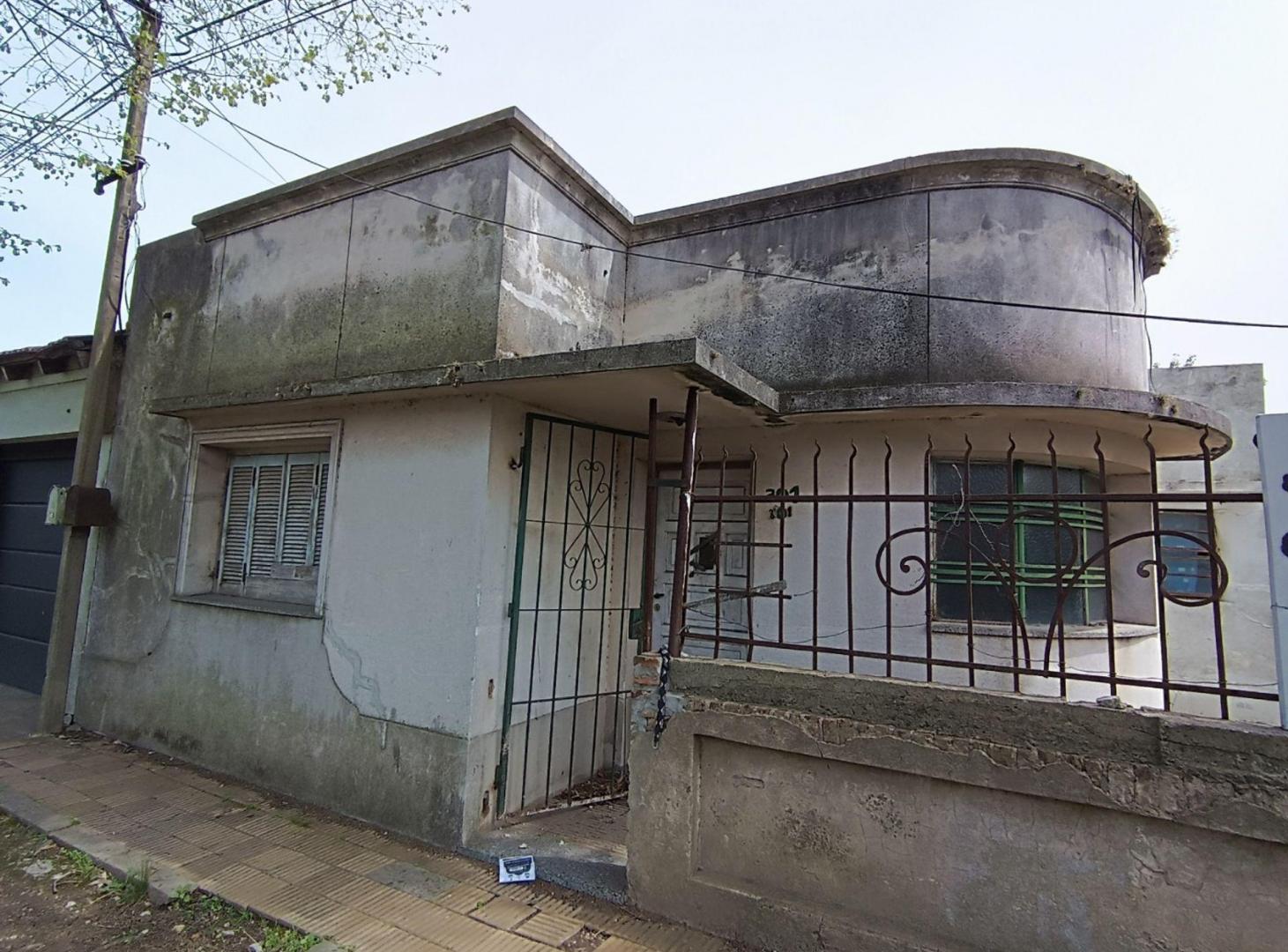Foto de CASA EN VENTA LA PLATA A REFACCIONAR, imagen 2