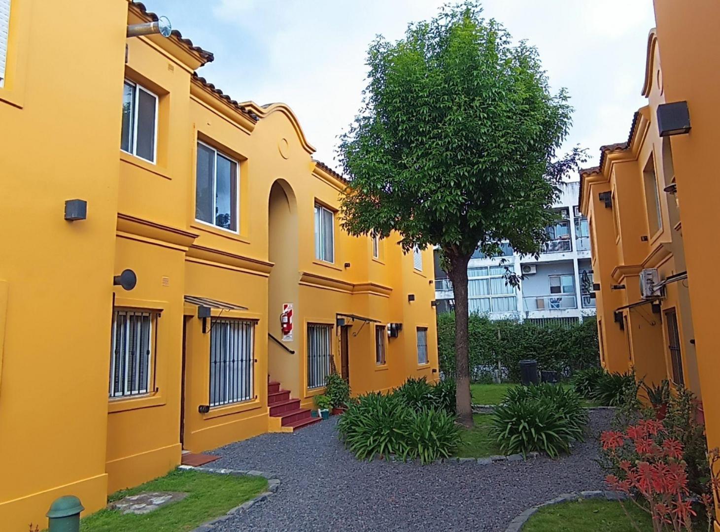 Foto de DEPARTAMENTO EN VENTA PILAR COCHERA, imagen 1