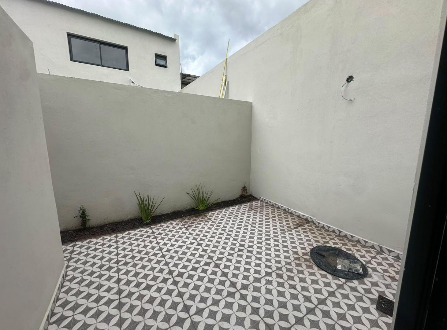 Foto de DUPLEX VENTA LA PLATA PARQUE CASTELLI A ESTRENAR, imagen 3