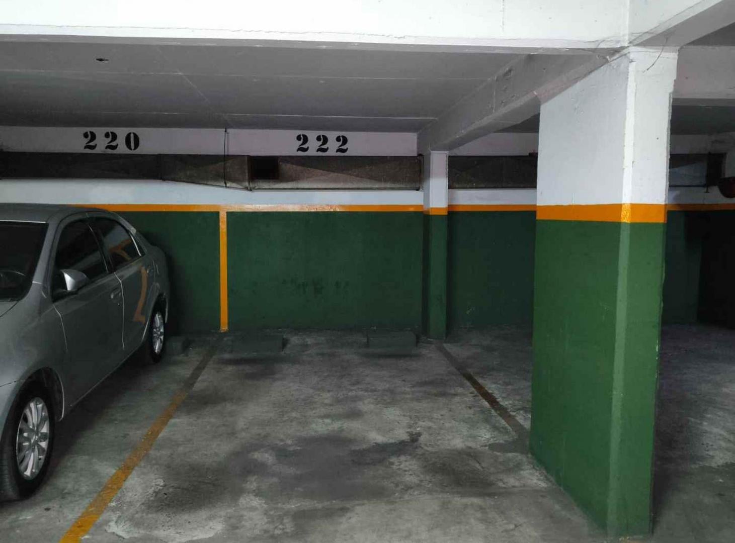 Foto de COCHERA EN VENTA RECOLETA, imagen 2