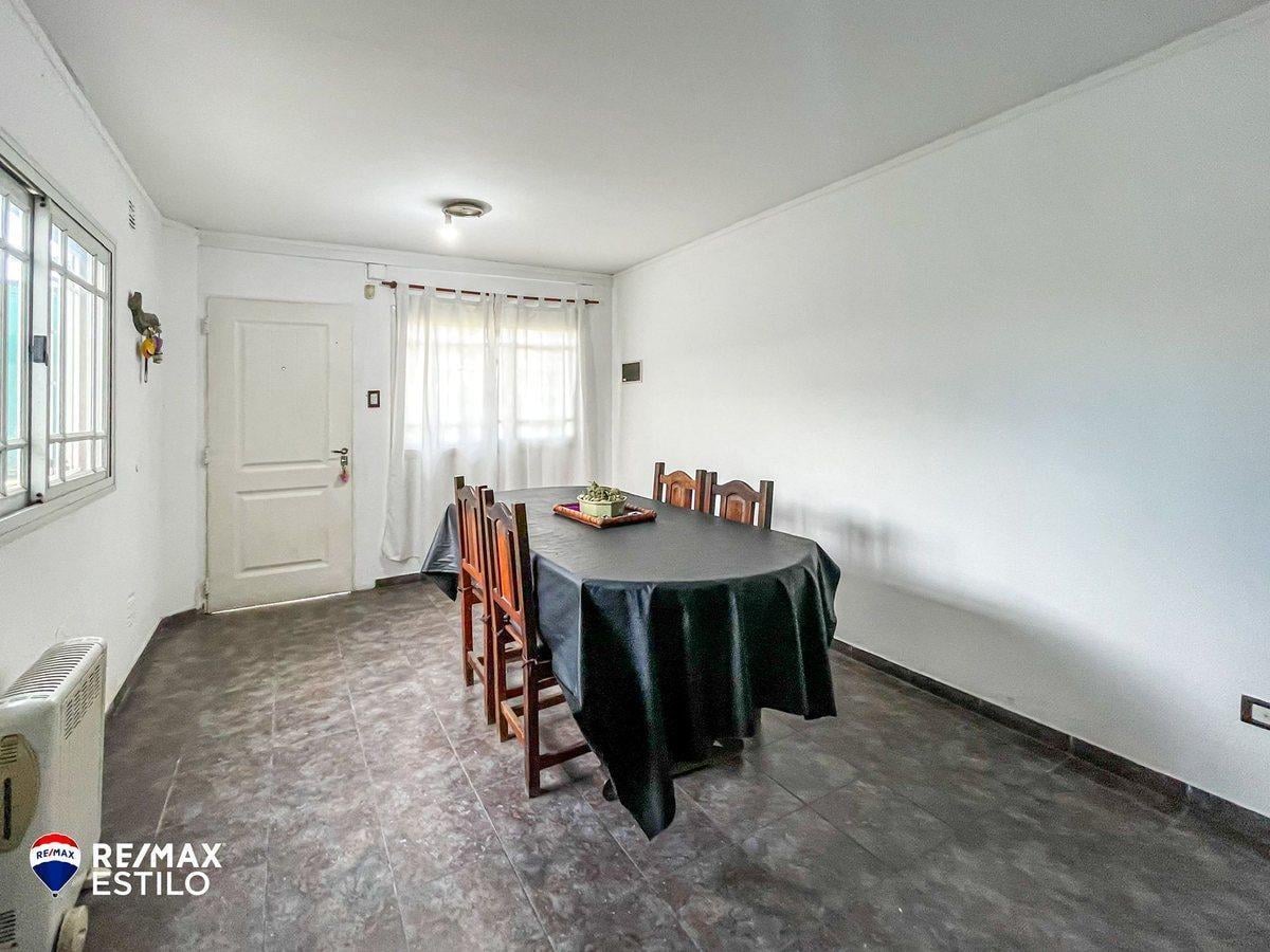 Foto de PH EN VENTA LOS HORNOS 3 DORMITORIOS GARAGE 88 m2, imagen 5