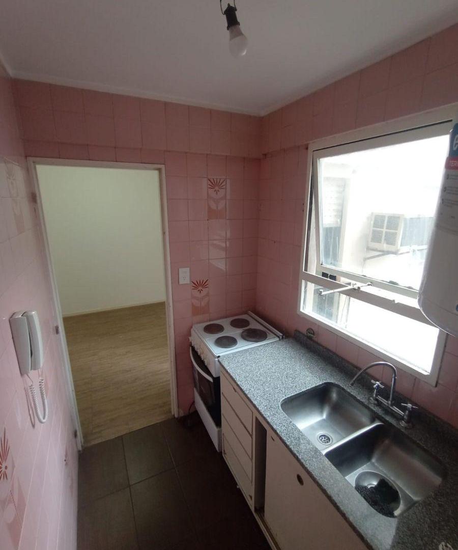 Foto de Departamento de 2 ambientes con balcón frances en Villa Urquiza, imagen 2