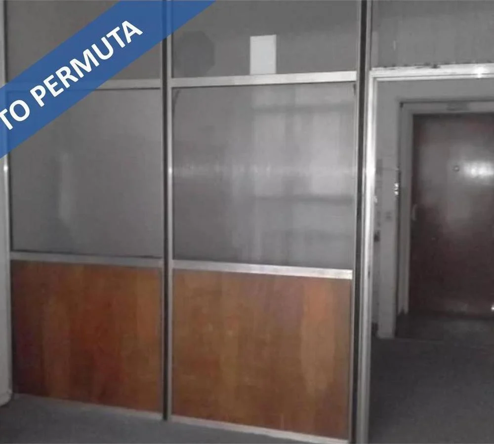 VENTA - Oficina de 30m2 con recepción - QUILMES CENTRO