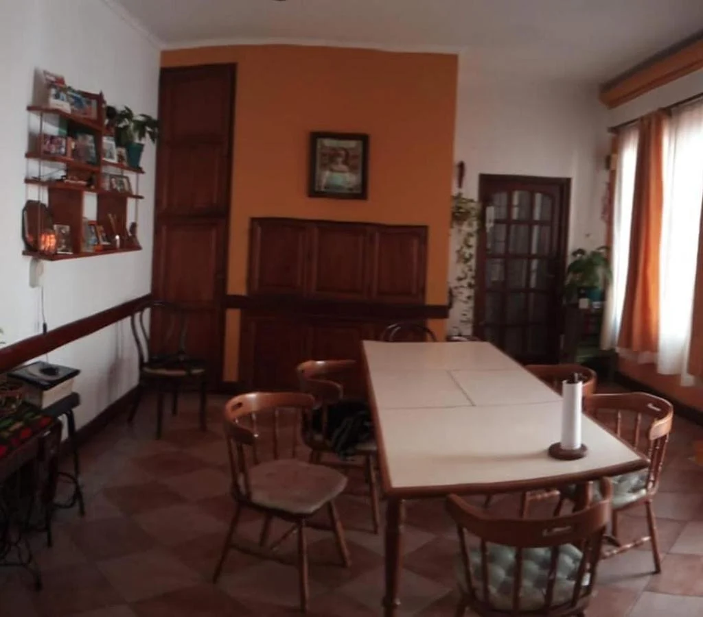 VENTA - Casa 5 amb. con patio y cochera - USD200.000 - APTO PERMUTA!
