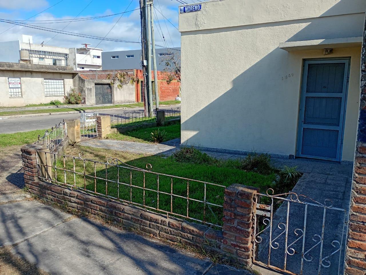 VENTA - Casa en Antartida Argentina esq. Moreno - USD80.000