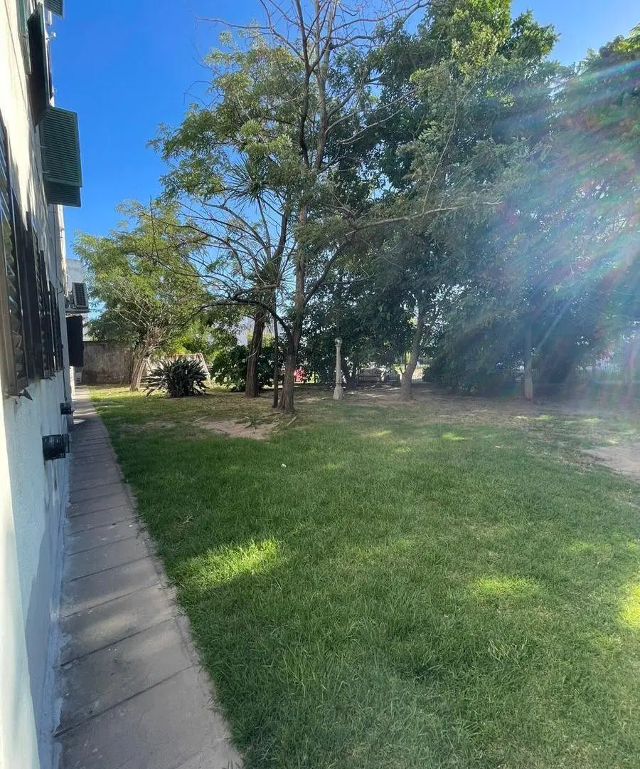 ALQUILER- Depto 4 ambientes en 2do piso por escalera - BERNAL OESTE 3