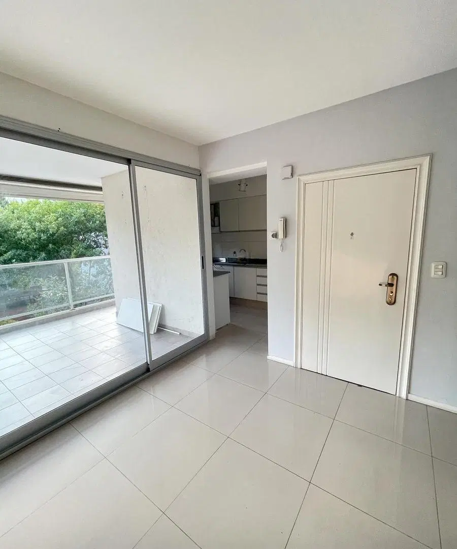 VENTA - Excelente semipiso 3 ambientes al frente con doble cochera - APTO CREDITO 3